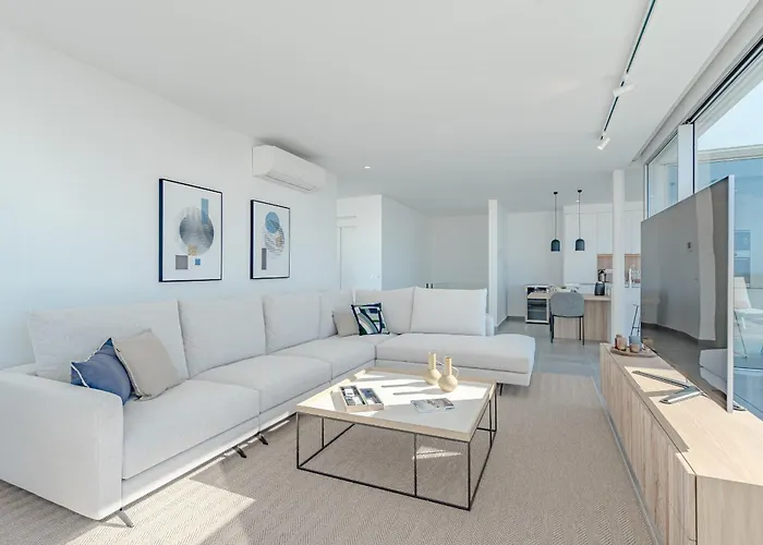 Estandar 4 - Casangular By Upper *